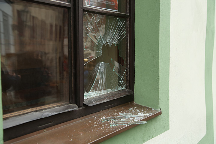 A2B Glass are able to board up broken windows while they are being repaired in Oxhey.